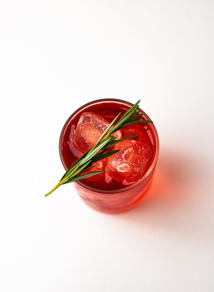 Jeste li se ikad pitali zašto je Campari crvene boje?